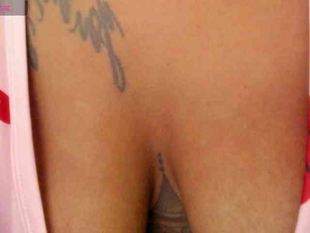 Lexxiiross webcam