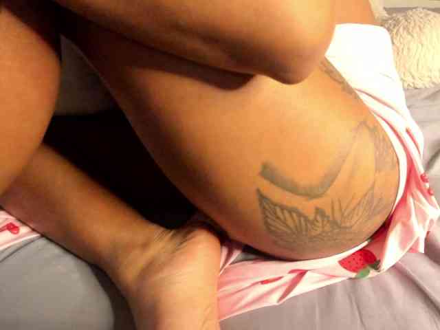 Lexxiiross webcam