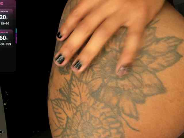 Lexxiiross webcam