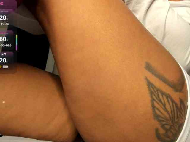 Lexxiiross webcam