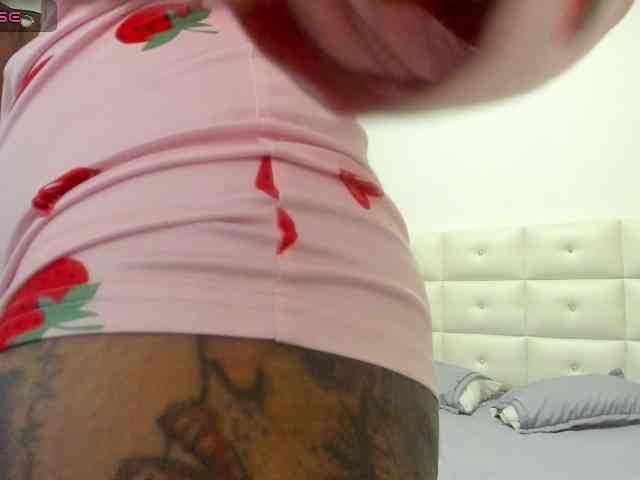 Lexxiiross webcam