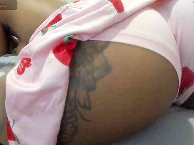 Lexxiiross webcam