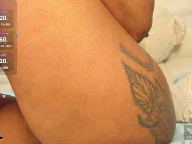Lexxiiross webcam