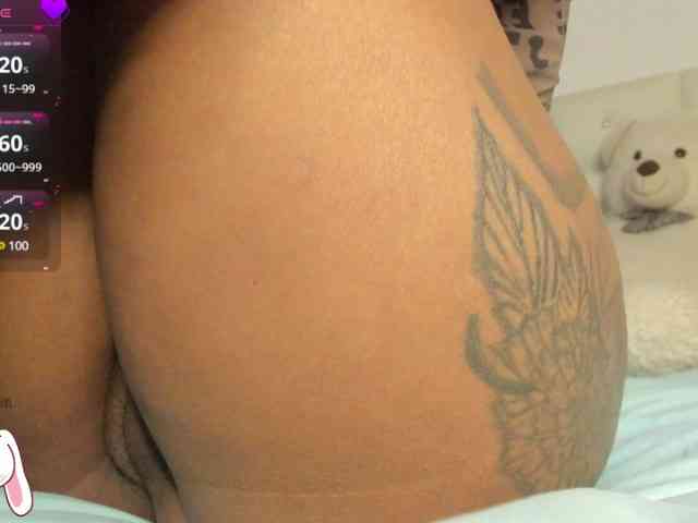 Lexxiiross webcam
