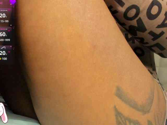 Lexxiiross webcam