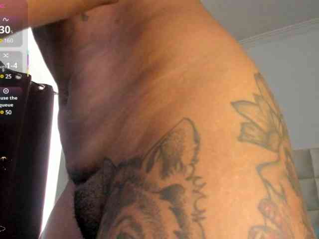 Lexxiiross webcam