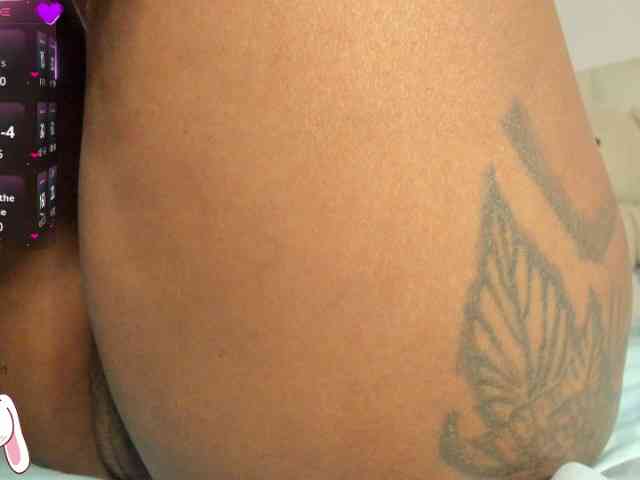 Lexxiiross webcam