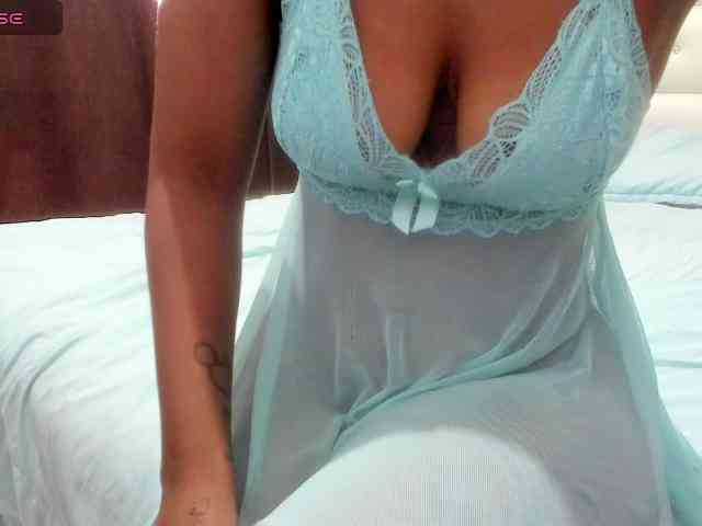 Lexxiiross webcam