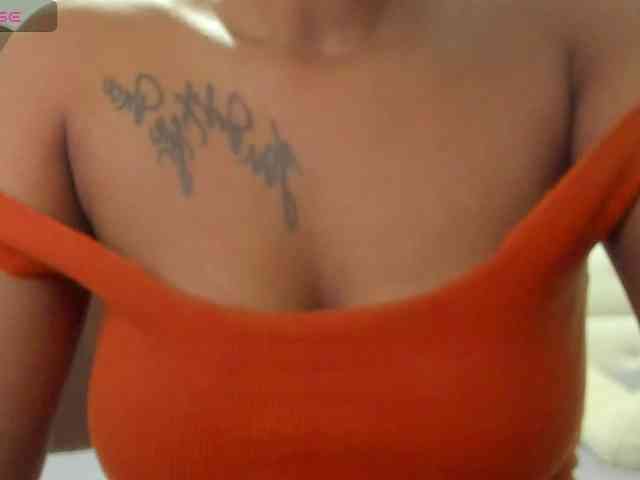 Lexxiiross webcam