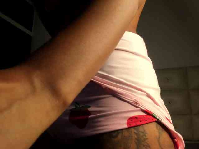 Lexxiiross webcam