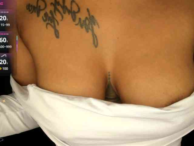 Lexxiiross webcam