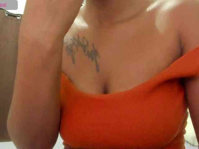 Lexxiiross webcam