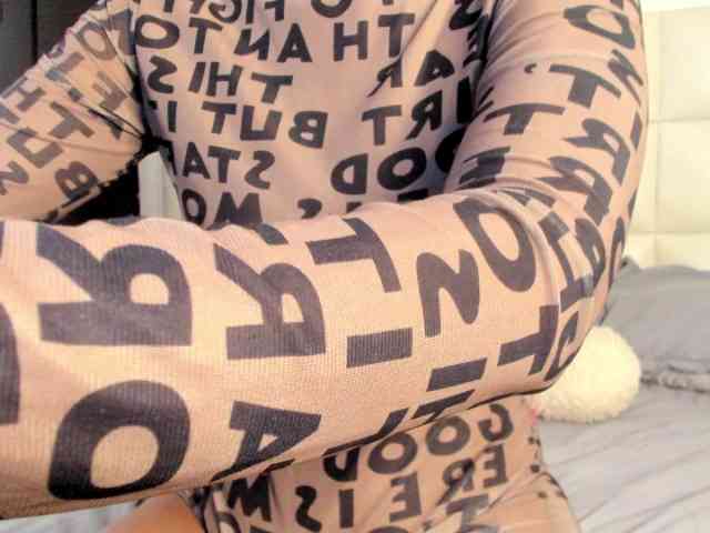 Lexxiiross webcam