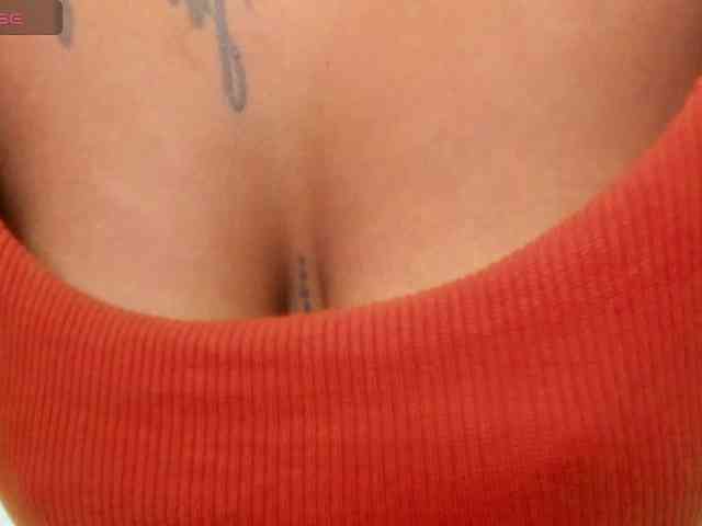 Lexxiiross webcam