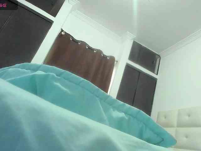 Lexxiiross webcam