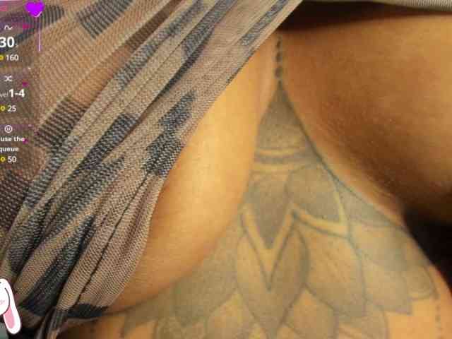 Lexxiiross webcam