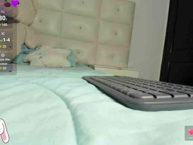 Lexxiiross webcam