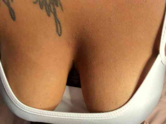 Lexxiiross webcam