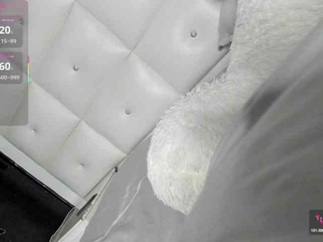 Lexxiiross webcam