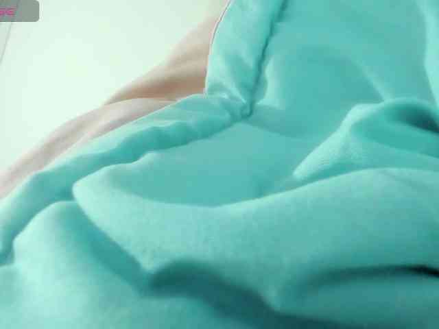 Lexxiiross webcam