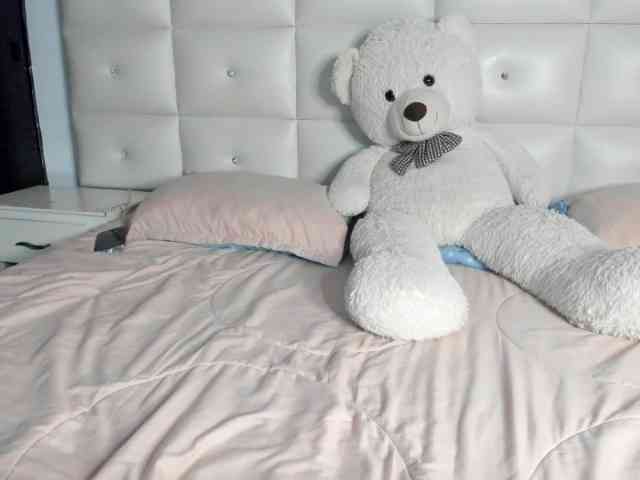 Lexxiiross webcam