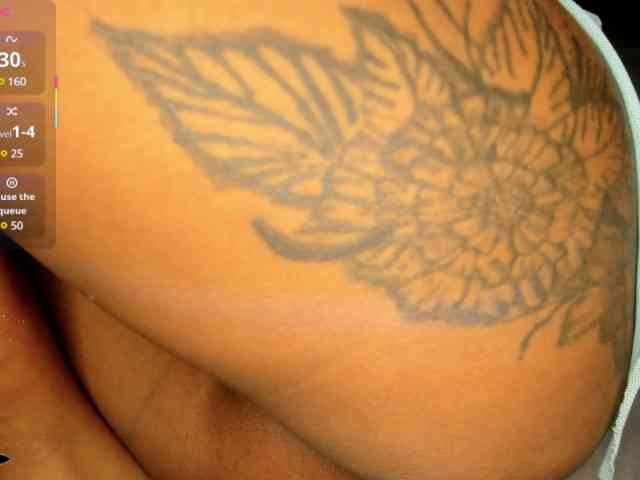 Lexxiiross webcam