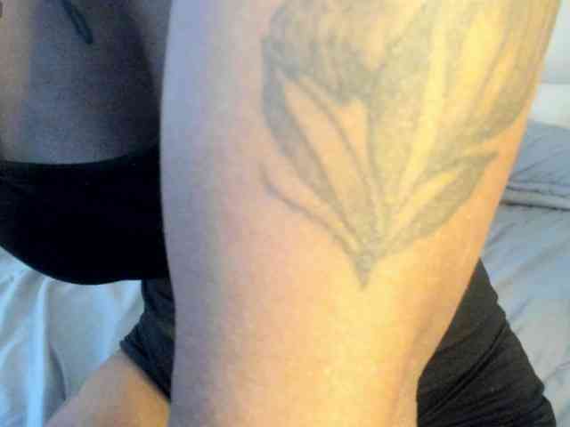 Lexxiiross webcam