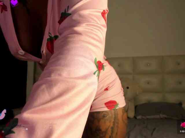 Lexxiiross webcam