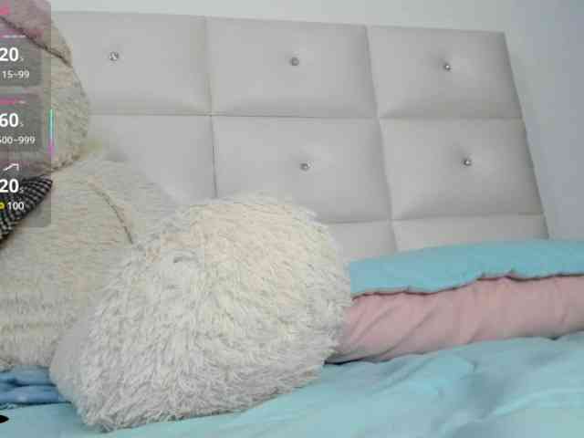Lexxiiross webcam
