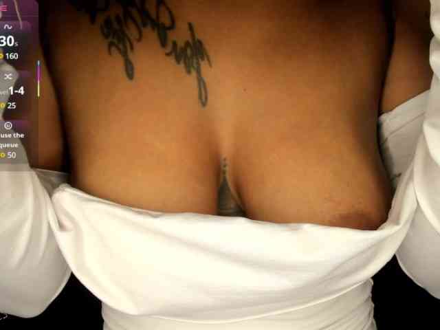 Lexxiiross's webcam live show