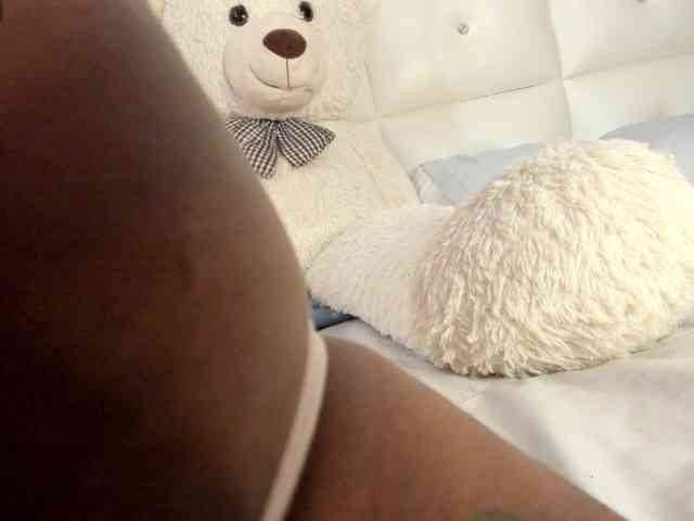 Lexxiiross webcam