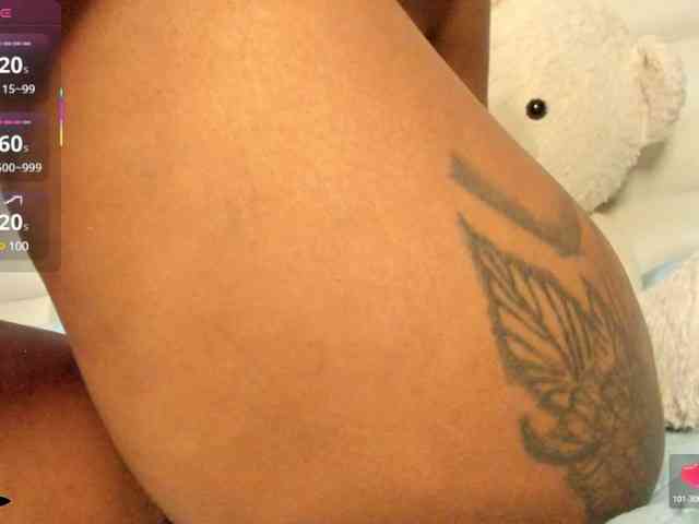 Lexxiiross webcam