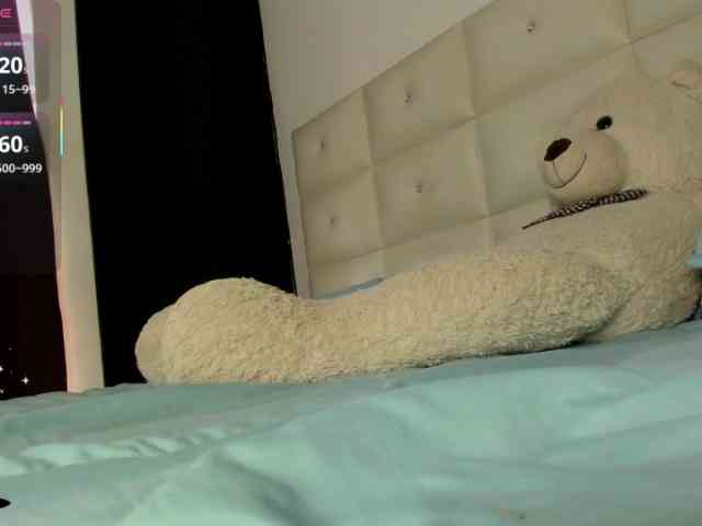 Lexxiiross webcam