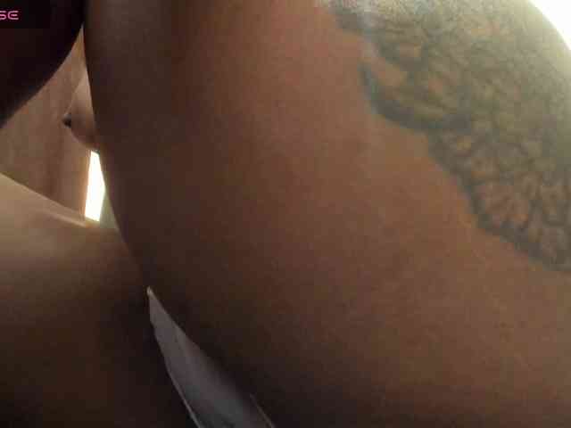 Lexxiiross webcam