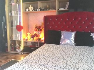 CandyBigbooty Porn Show