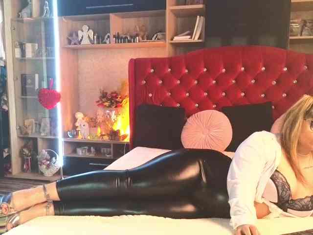 CandyBigbooty CandyBigbooty