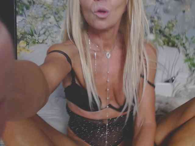 olhanodeta1ls Live Webcam on BongaCams