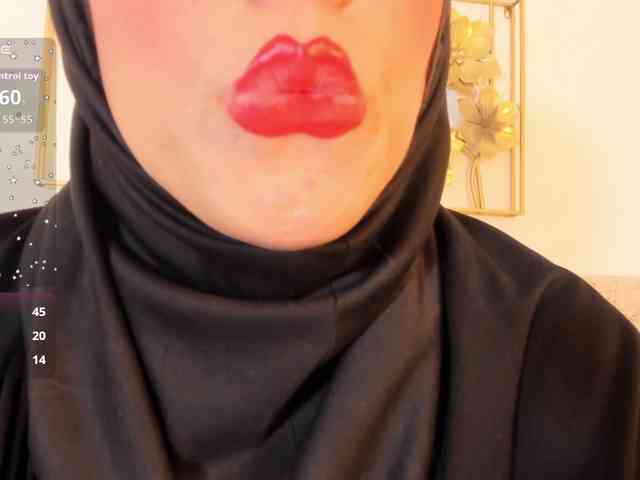 sexy striptease show Kalaa-