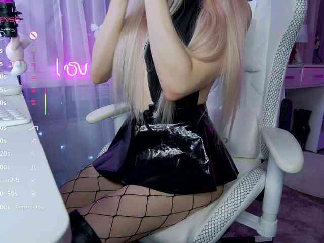 WhyBaby_ webcam