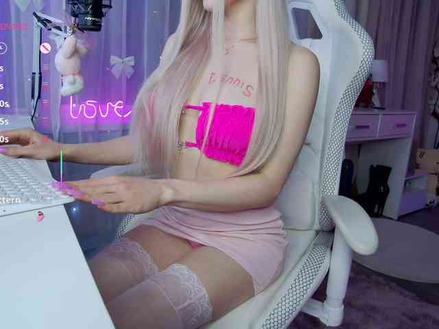 WhyBaby_ webcam