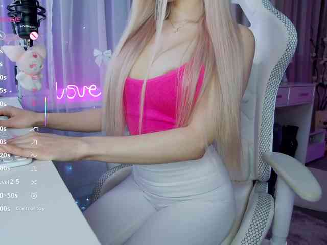 WhyBaby_ webcam
