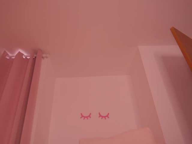 bella-adams's BongaCams show and profile