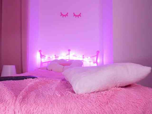 bella-adams bella-adams