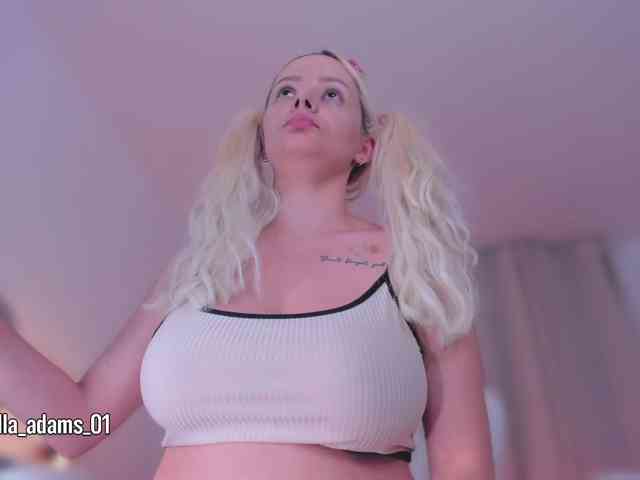 bella-adams webcam