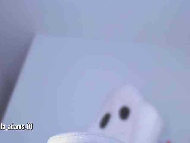 bella-adams webcam