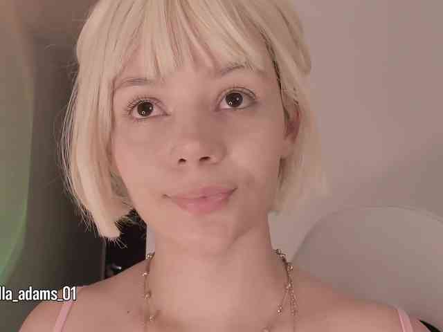 bella-adams webcam