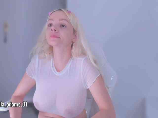 bella-adams webcam
