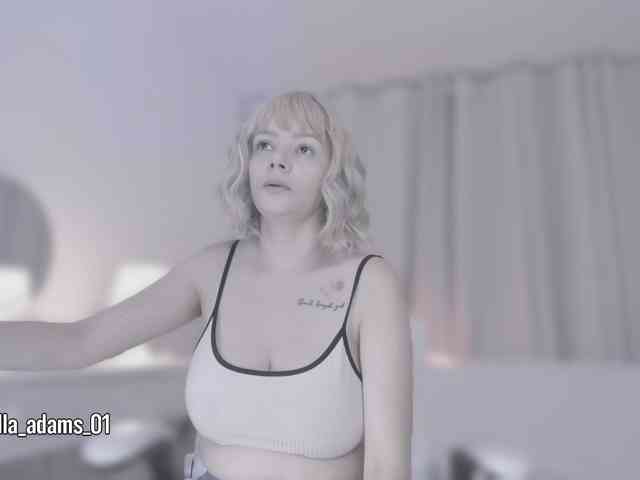 bella-adams webcam