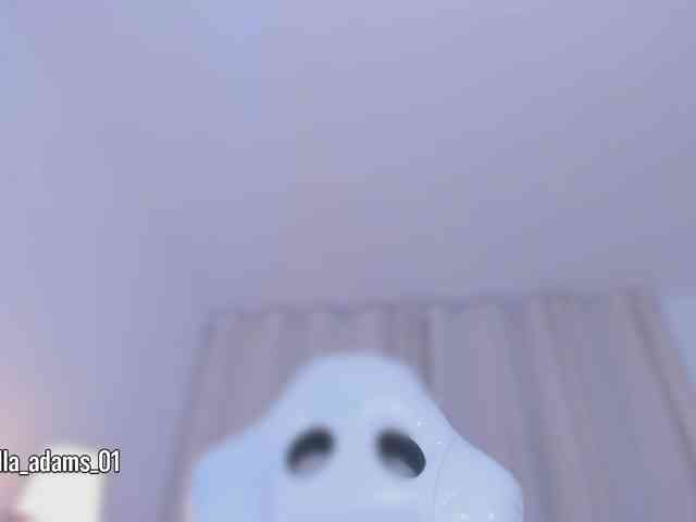 bella-adams webcam