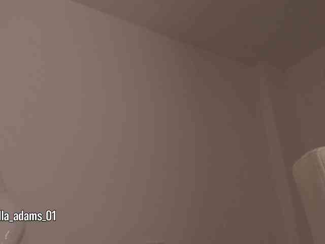 bella-adams webcam